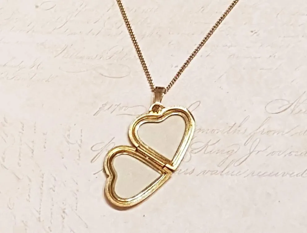 Grooved Heart Locket in Gold